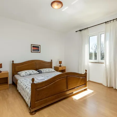 Lovely House Lindi In Porec Exterior photo