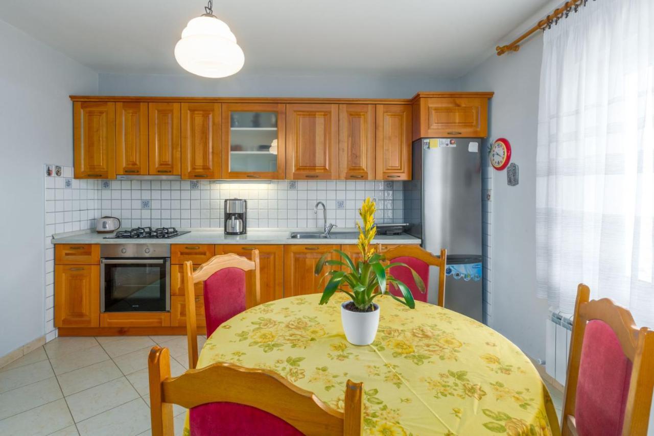 Lovely House Lindi In