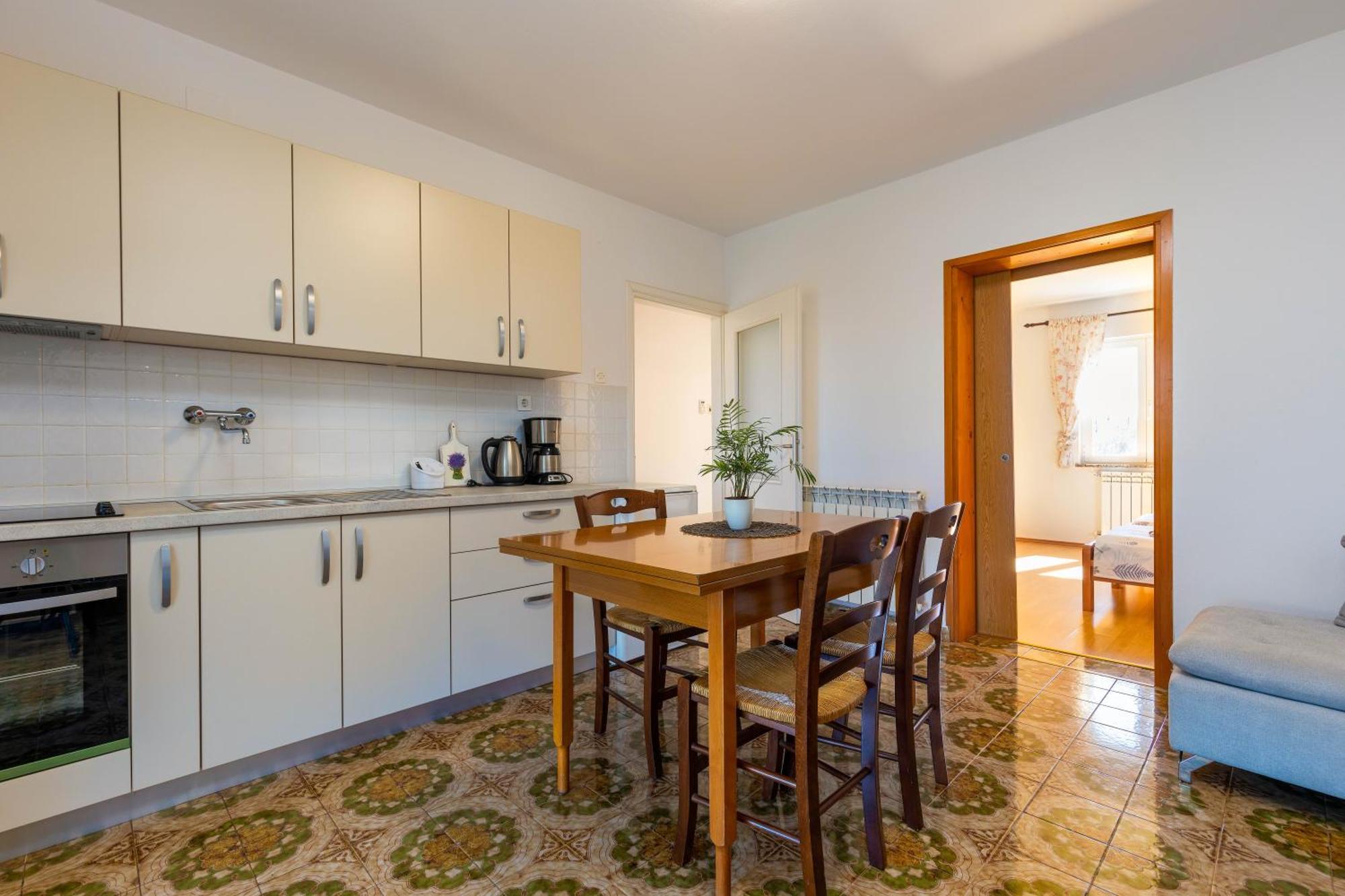 Apartment Lovely House Lindi In